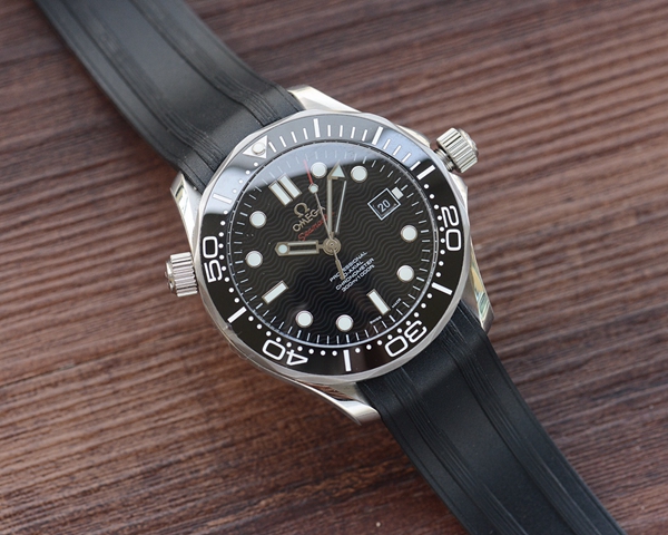 オメガ時計正面デザイン